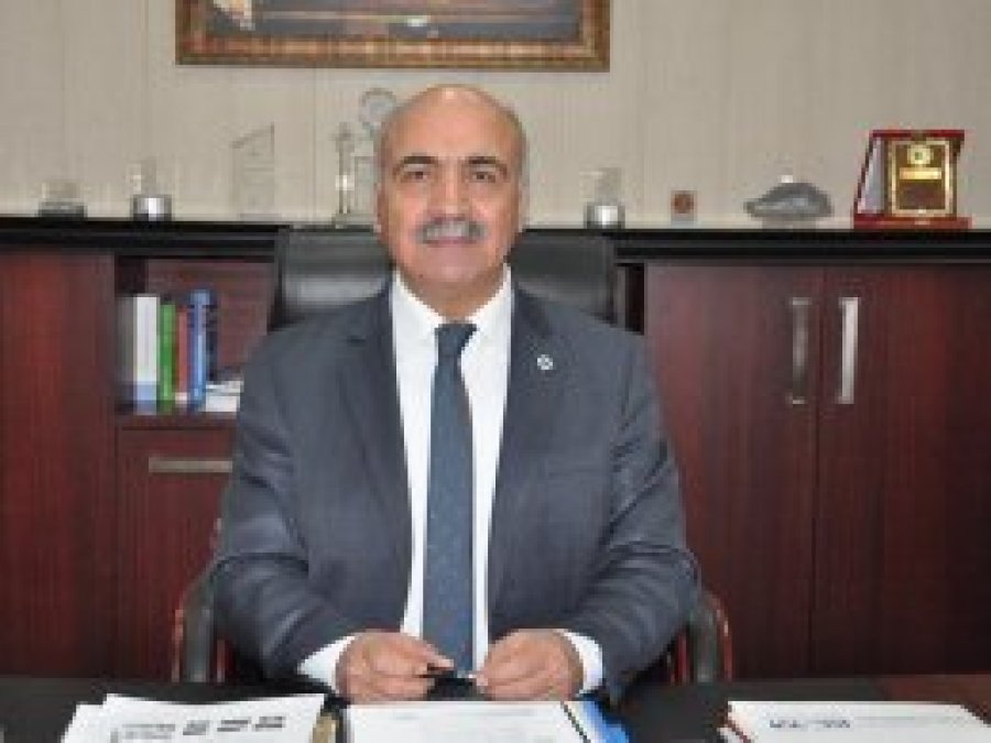 Eski rektör Uluçam Öksüz'ün yakını çıktı
