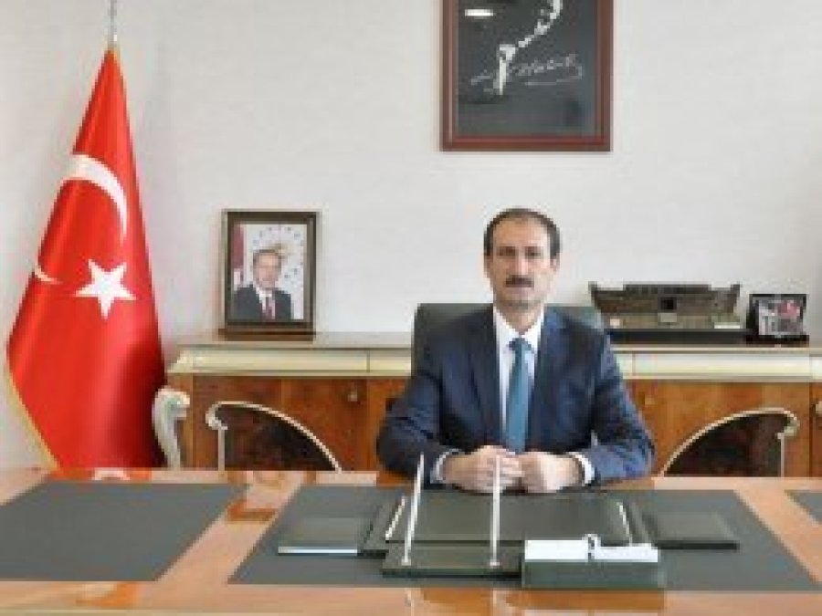 Kalp krizi geçiren Rektör Nas vefat etti