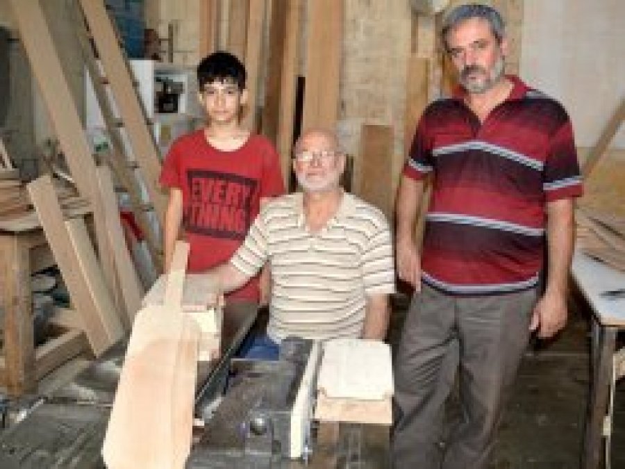 Ata mesleğini kuşaktan kuşağa aktarıyorlar
