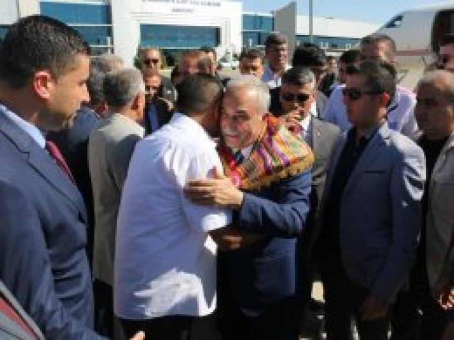 Bakan Fakıbaba Urfa'da tebrikleri kabul etti