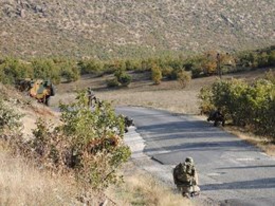 Siirt’te saldırı: Bir asker ve korucu yaralı