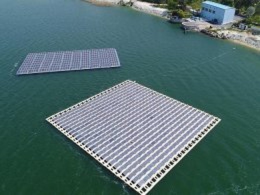 Türkiye'nin ilk yüzer güneş enerji santrali