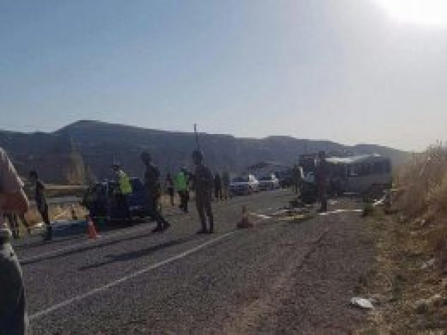 Batman'da trafik kazası: 1 ölü, 12 yaralı