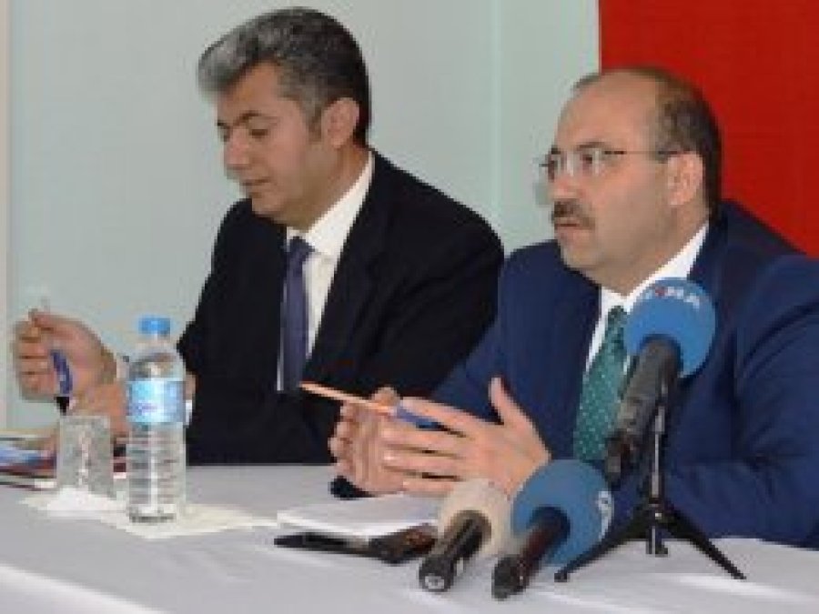 Bitlis Valisinden çarpık kentleşme sitemi