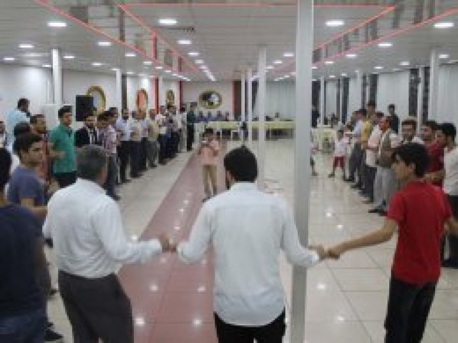 "Düğünlerimizi Sünnete göre yapmalıyız"