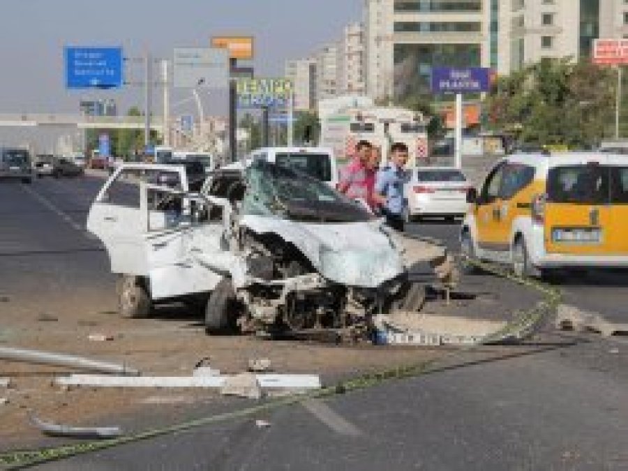 Diyarbakır’da trafik kazası: Bir ağır yaralı