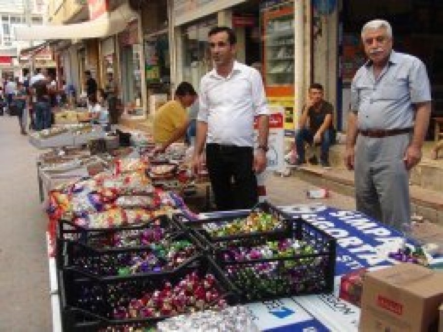 Nusaybin esnafı: Kalabalık var satış yok  