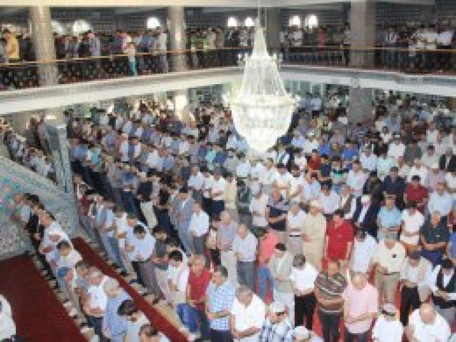 Diyarbakır'da Bayram namazı eda edildi