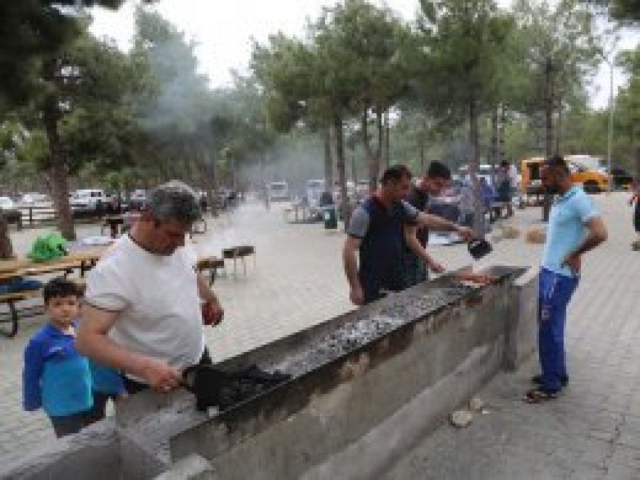 Dülük Tabiat Parkı bayram boyunca ziyaretçi akınına uğradı