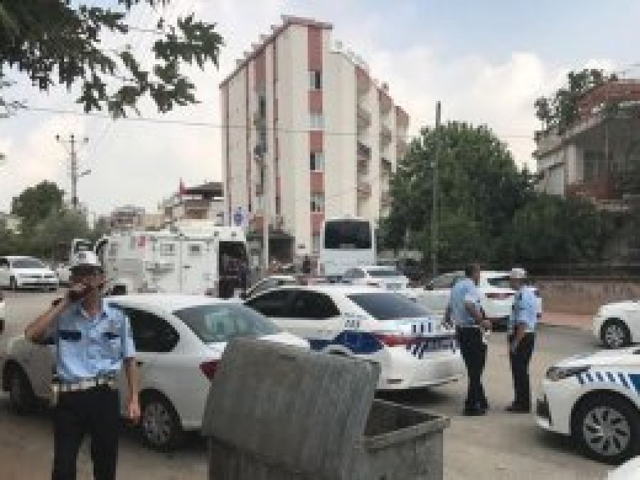 Mersin'de bombalı saldırı girişimi önlendi