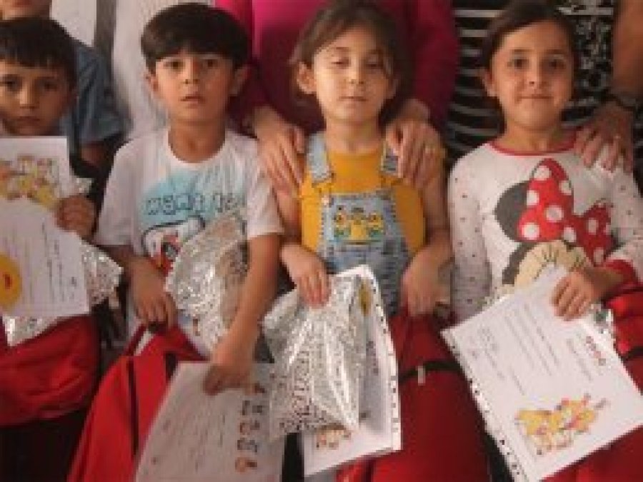 Anaokullardaki çocukların karne heyecanı
