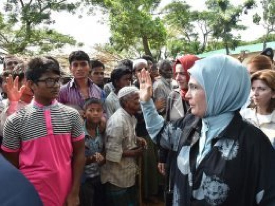Emine Erdoğan'dan lider eşlerine mektup