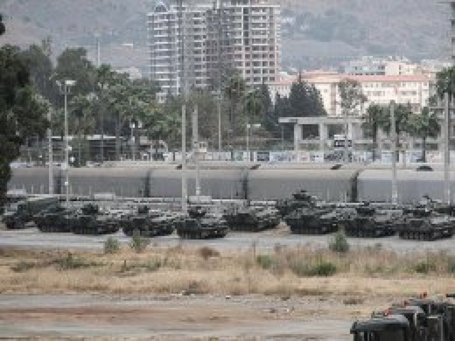Suriye sınırına askeri sevkiyat