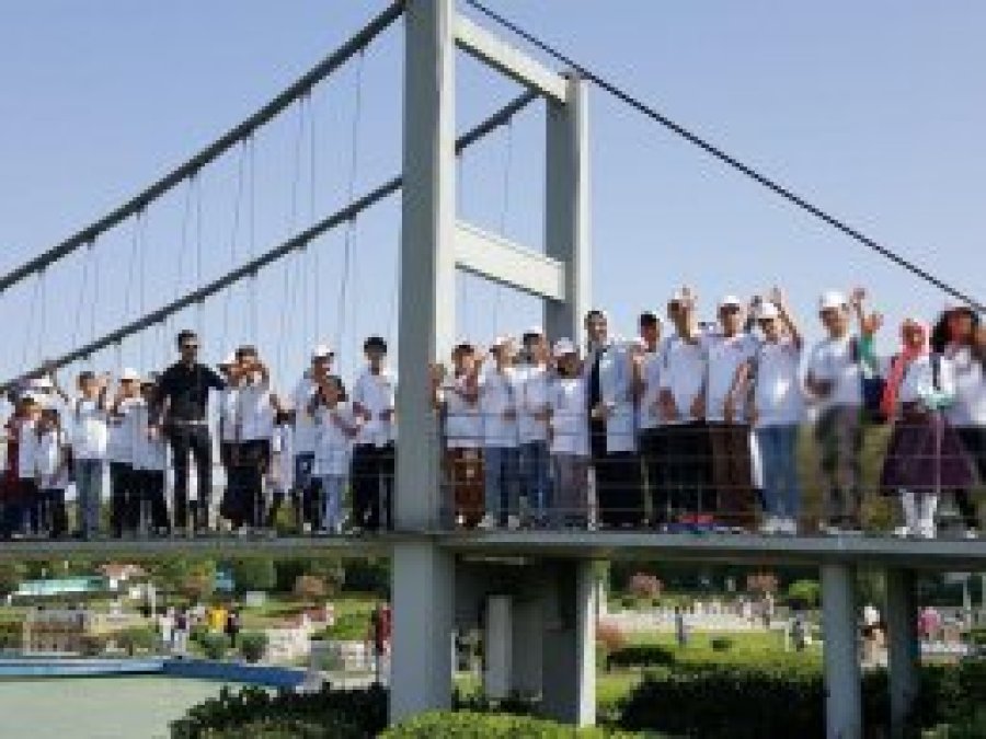 Van’lı yetim çocuklar İstanbul’da gezdirildi