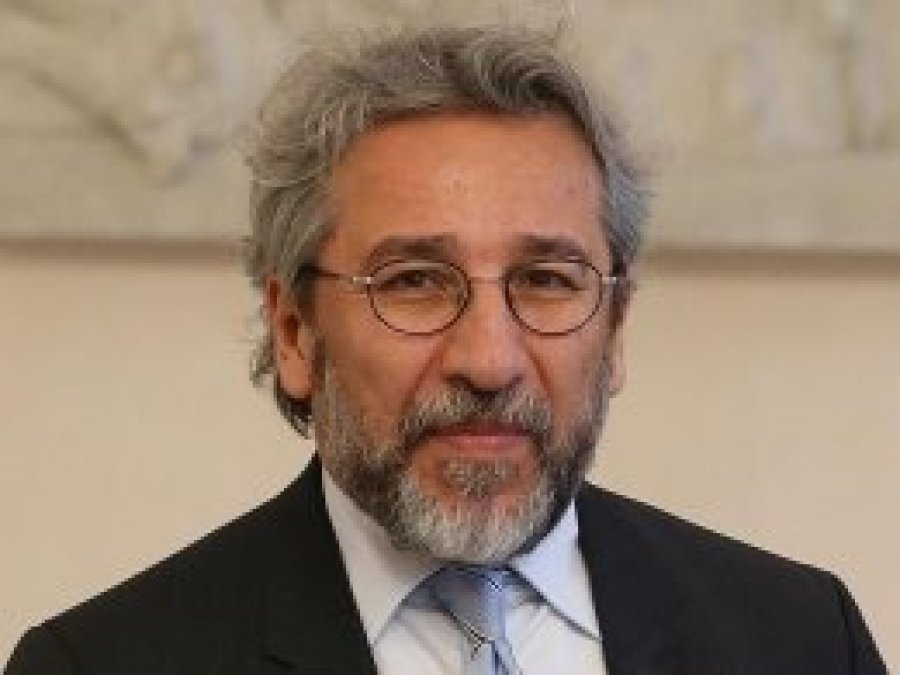 Can Dündar hakkında 'kırmızı bülten' ve iade talebi