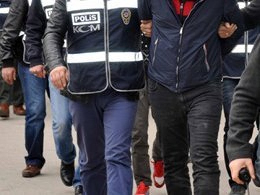 Hakkari’de belediye başkanına bombalı saldırı: 3 gözaltı