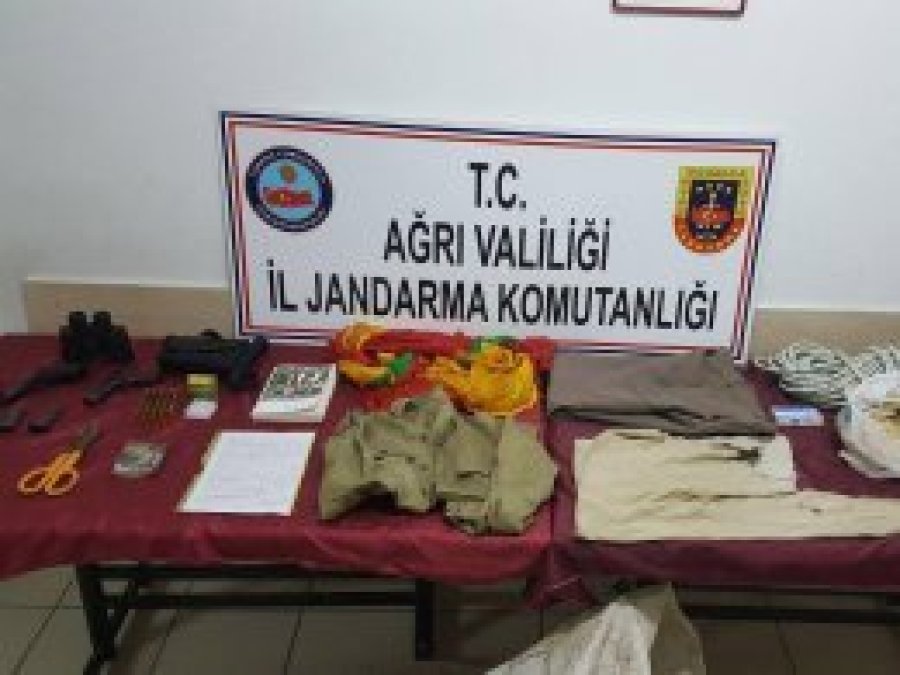 Yasaklı bölgede 2 PKK'li yakalandı