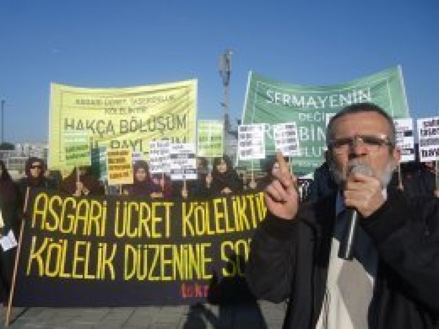 Asgari ücret uygulaması protesto edildi