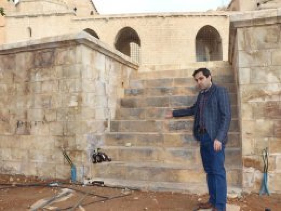 Tarihi medrese içkicilerin mekânı haline geldi
