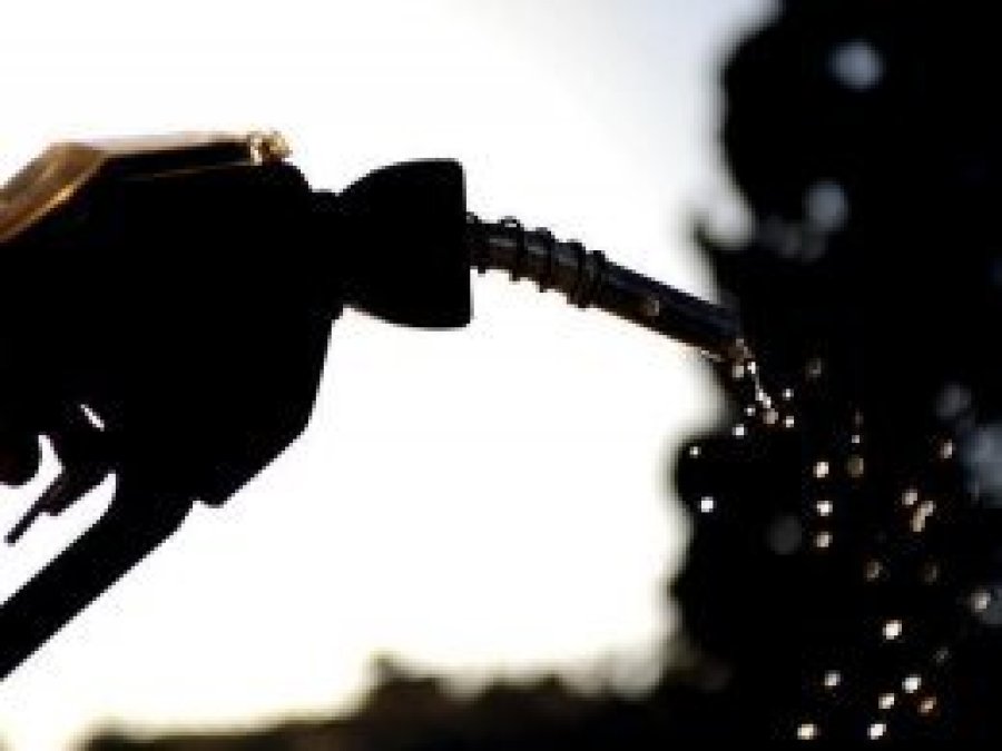 Benzine 12 kuruş zam