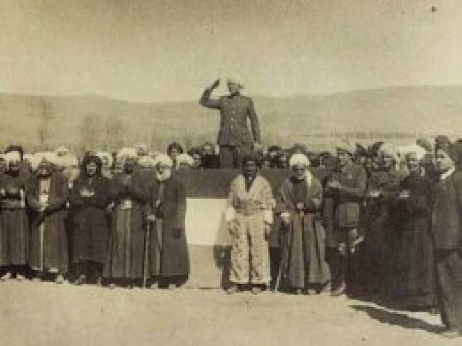 Cumhûrîyeta Kurd a Mehabadê 72 sal berê hatibû damezirandin