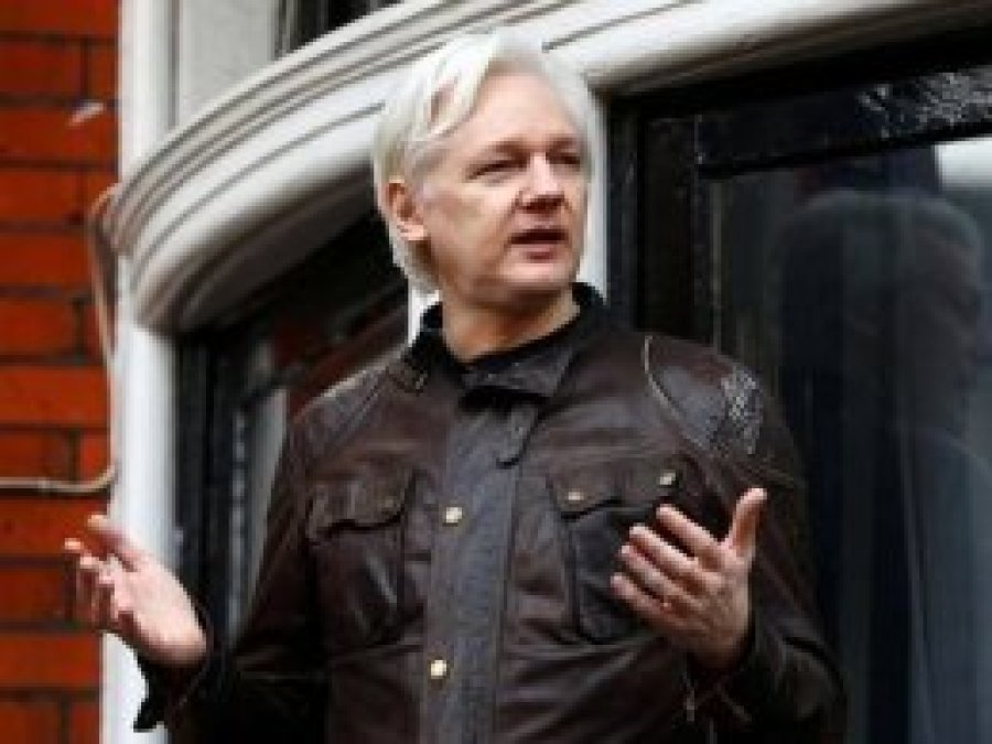 Assange: Ekvador beni ABD'ye teslim etmek istiyor