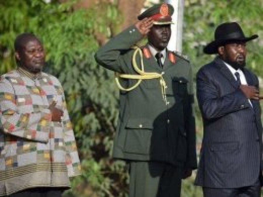 Güney Sudanlı muhalif lider Machar ülkesine geri dönüyor