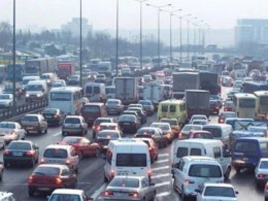 Trafiğe kayıtlı taşıt sayısı 22 milyonu geçti