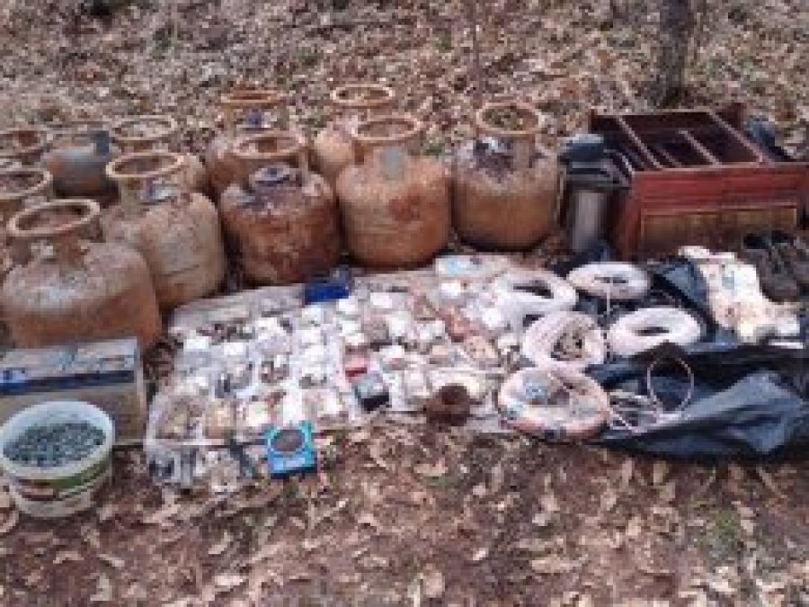 PKK’ye ait el yapımı patlayıcı düzenekleri ele geçirildi