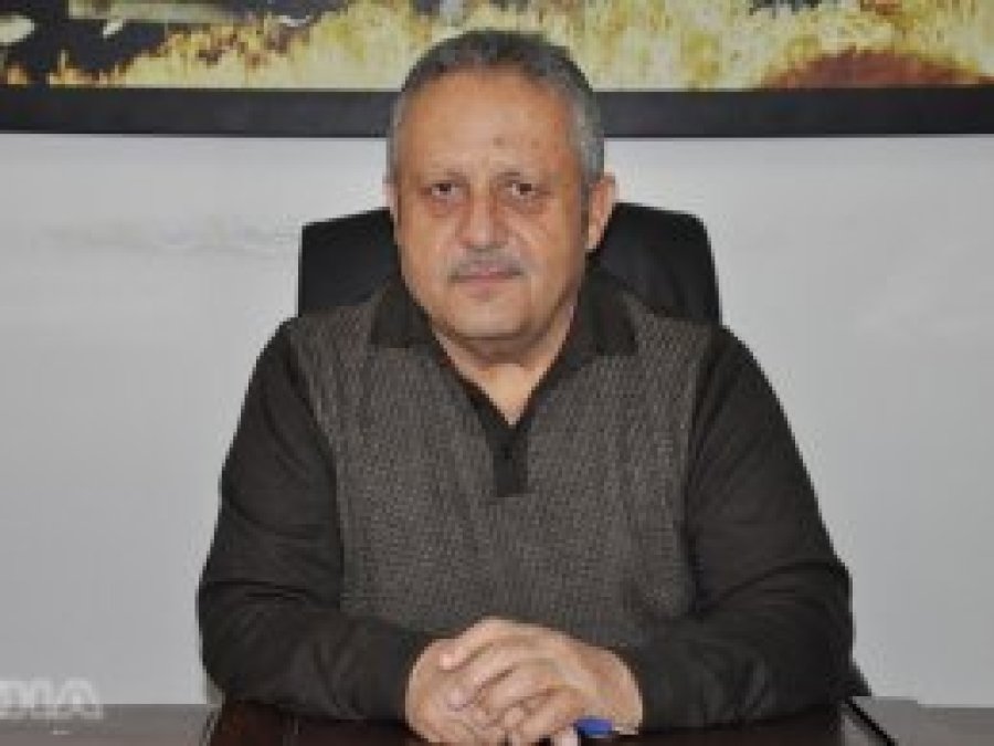 'Projeler ehil kişilere verilmeli'