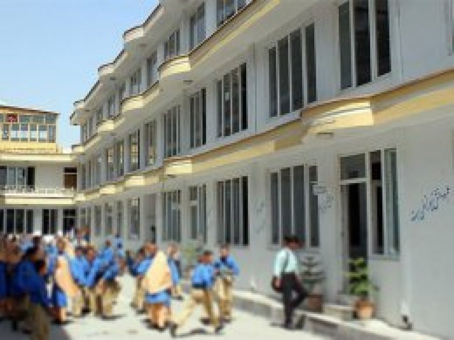 Maarif Vakfı Afganistan'daki FETÖ okullarını devraldı