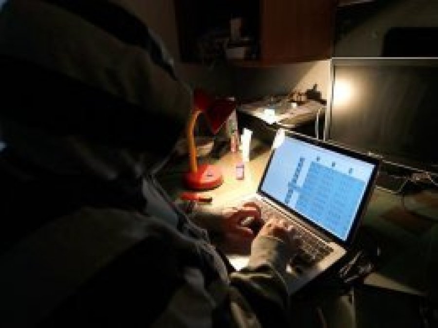 Şirket e-postalarını hackleyip 350 bin dolar çaldılar