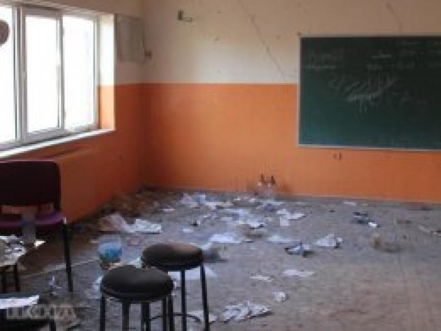 Diyarbakır okullarındaki pislik bakana soruldu