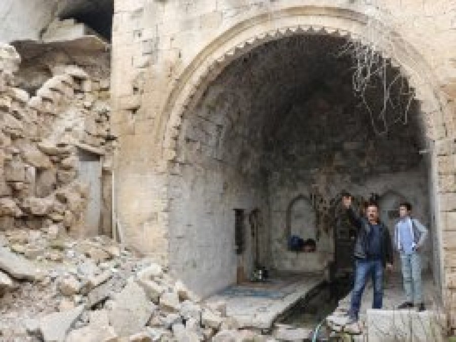 'Bakımsızlıktan çöken 900 yıllık tarih kurtarılsın'