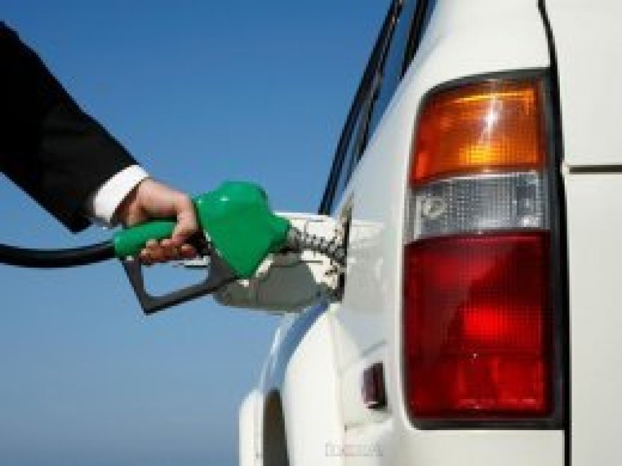 Benzine zam geliyor