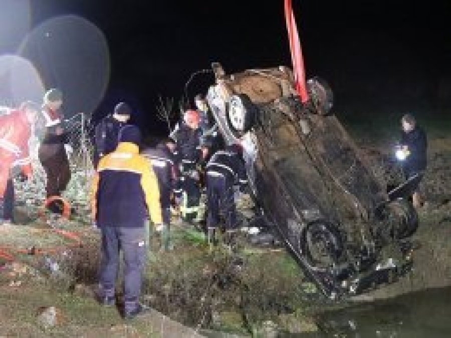 Denizli'de kaza: 5 ölü bir yaralı