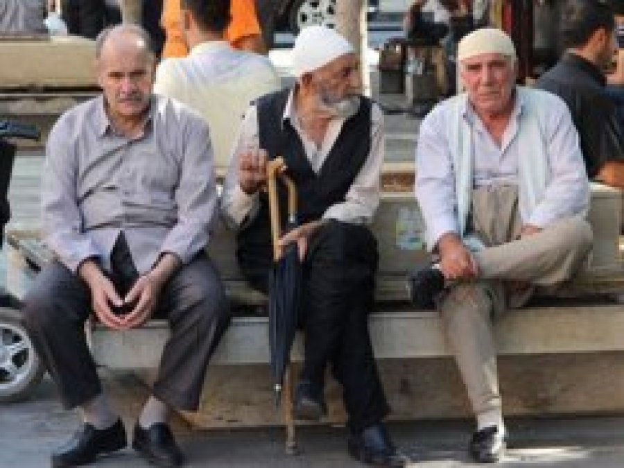 Türkiye nüfusu yaşlanıyor
