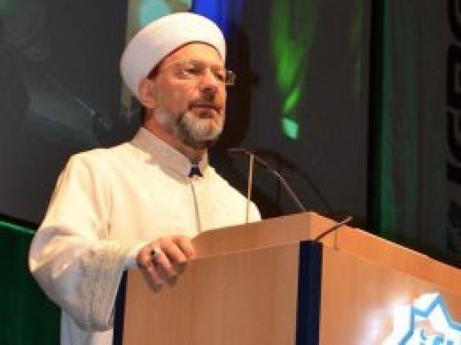 'İslam medeniyeti birlikte yaşamak konusunda örnektir'