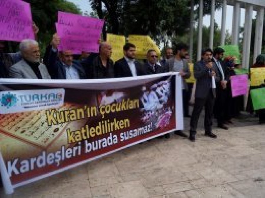 Medrese katliamı protesto edildi