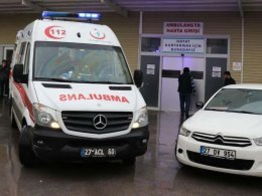 Berber dükkanına silahlı saldırı: Biri ağır 3 yaralı