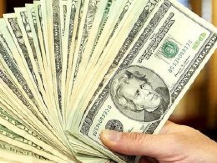 Enflasyon sonrası dolar/TL, 4.23'ü aşarak rekor kırdı