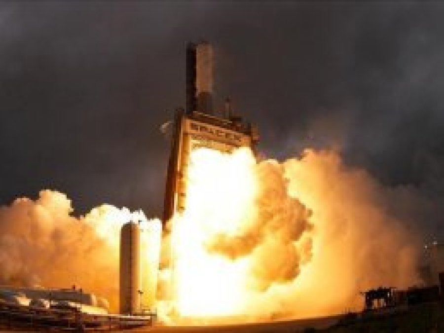 SpaceX, 10 haberleşme uydusunu yörüngeye gönderdi