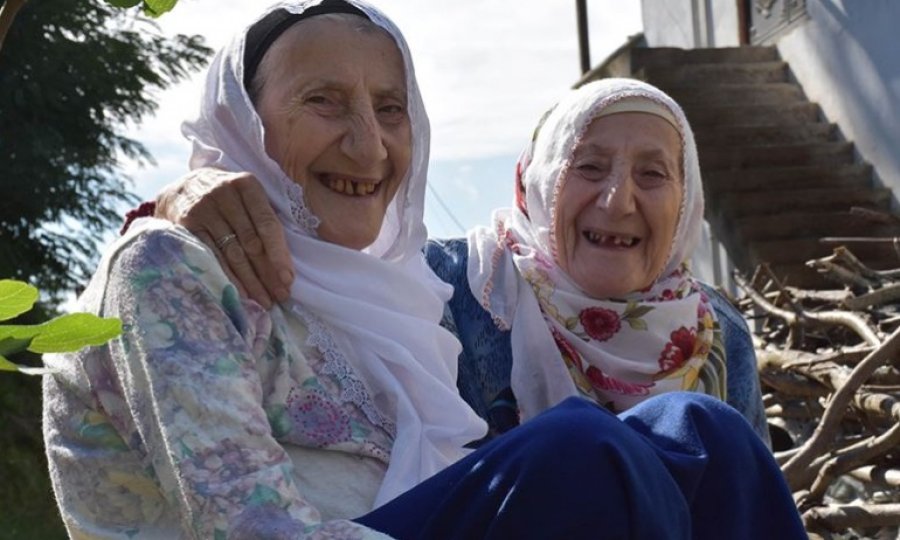 'Üçüz nineler'den ikisi artık birbirine daha bağlı