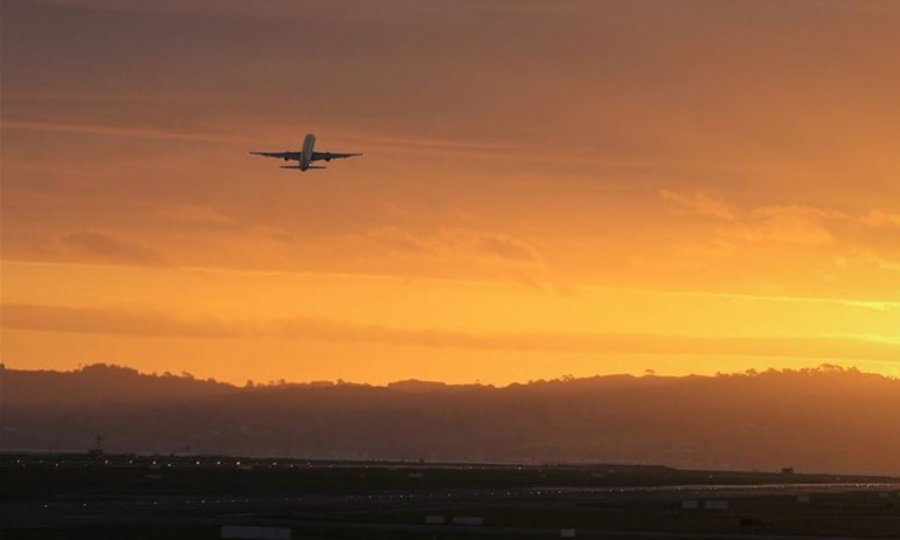 Dünyanın en uzun mesafeli aktarmasız uçuşu gerçekleştirildi