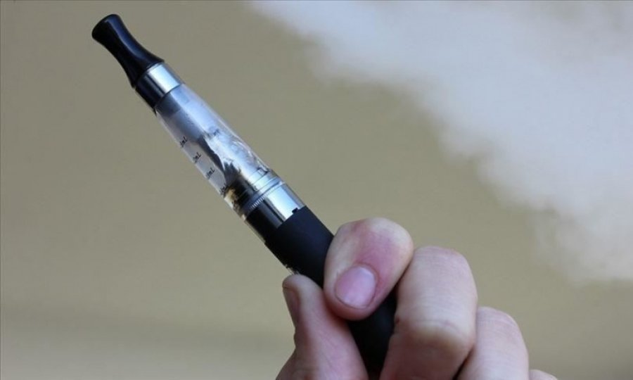ABD'de elektronik sigara akciğer nakline yol açtı