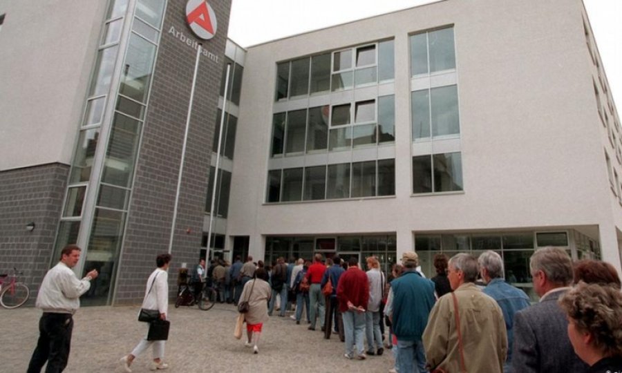 Almanya'da işsizlik sayısında rekor düşüş