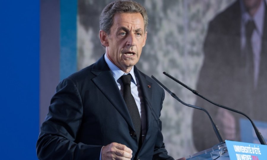 Sarkozy: “Dünya ekseni Batı’dan geçse de bugün Doğu’ya kaydı”