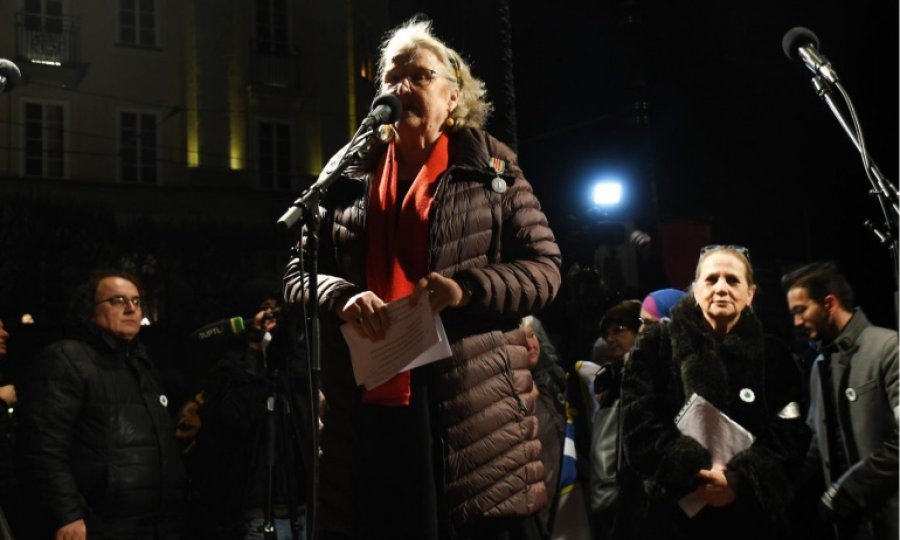 İsveçli gazeteci Nobel madalyasını iade ediyor
