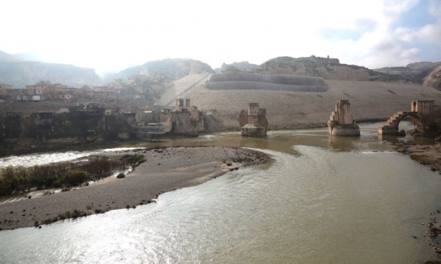 12 bin yıllık Hasankeyf’ten geriye enkaz kaldı
