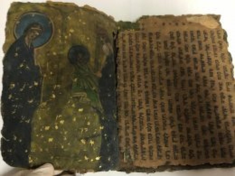 Diyarbakır'da 800 yıllık İbranice kitap ele geçirildi